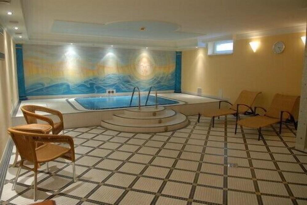 Hotel Tilia 베즈녹 외부 사진
