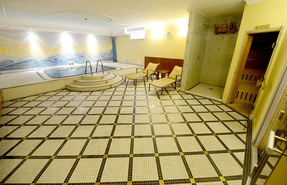 Hotel Tilia 베즈녹 외부 사진